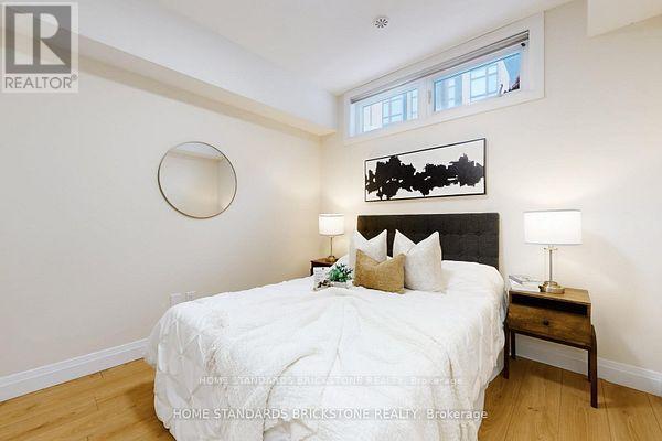 53 - 19 Eldora Avenue, Toronto, ON - Indoor Photo Showing Bedroom