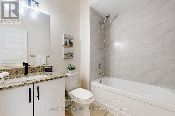 53 - 19 Eldora Avenue, Toronto, ON - Indoor Photo Showing Bathroom