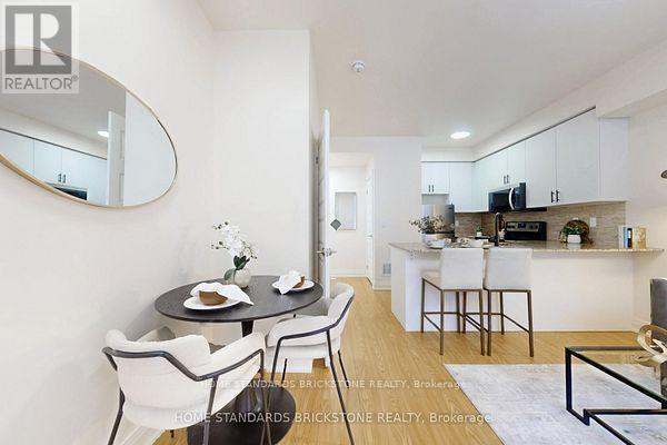 53 - 19 Eldora Avenue, Toronto, ON - Indoor