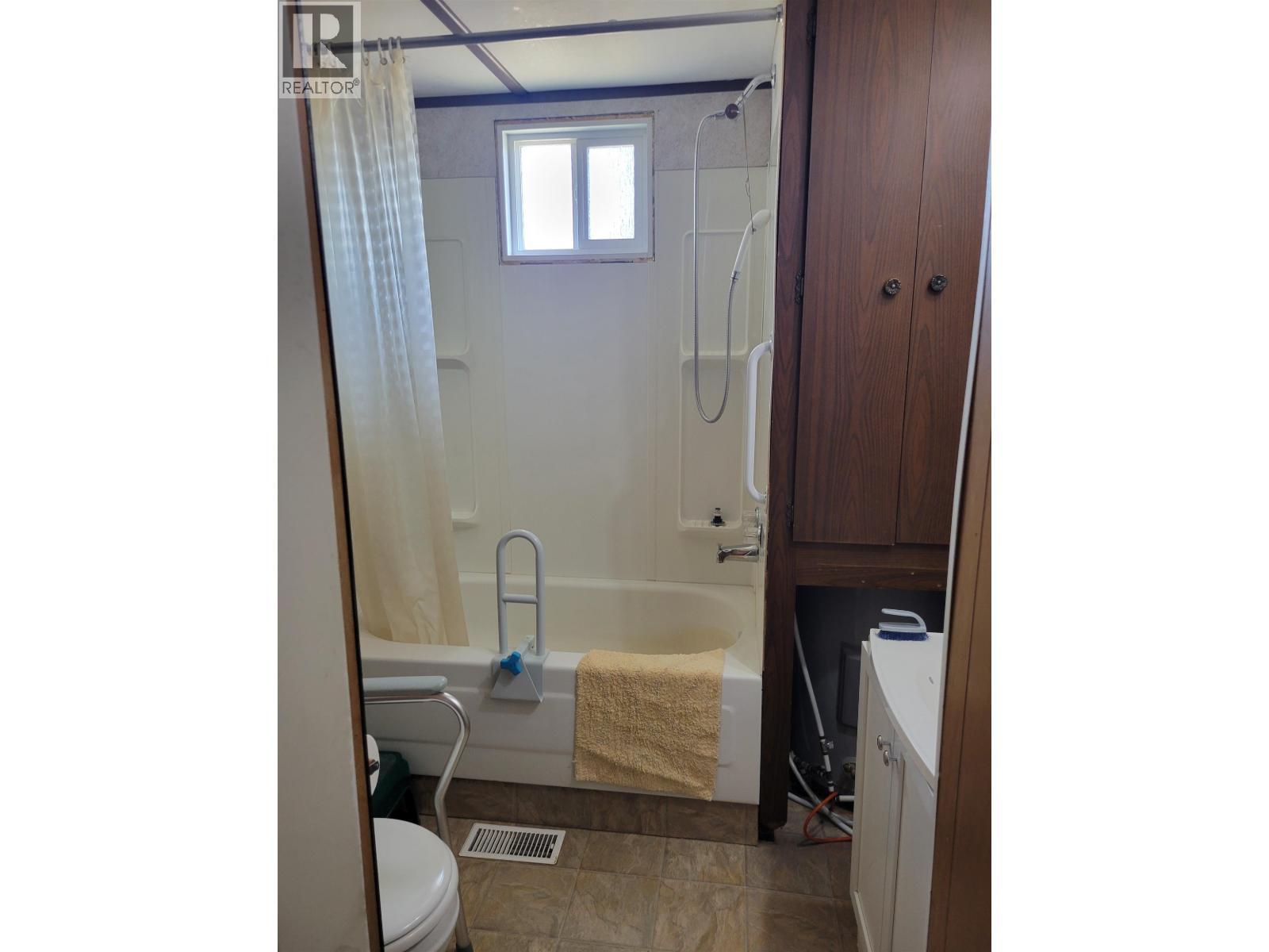658 Mcdonald Road, Vanderhoof, BC - Indoor Photo Showing Bathroom