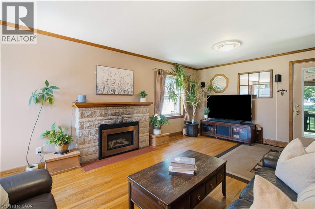 162 5Th Conc Road E, Flamborough, ON - Indoor Photo Showing Living Room With Fireplace