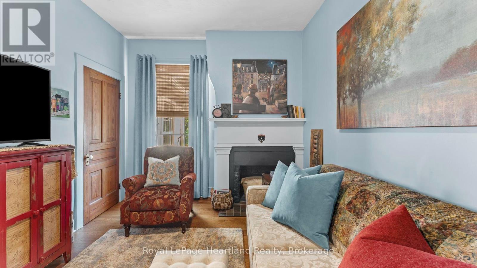 18 St.Vincent Street, Goderich (Goderich (Town)), ON - Indoor