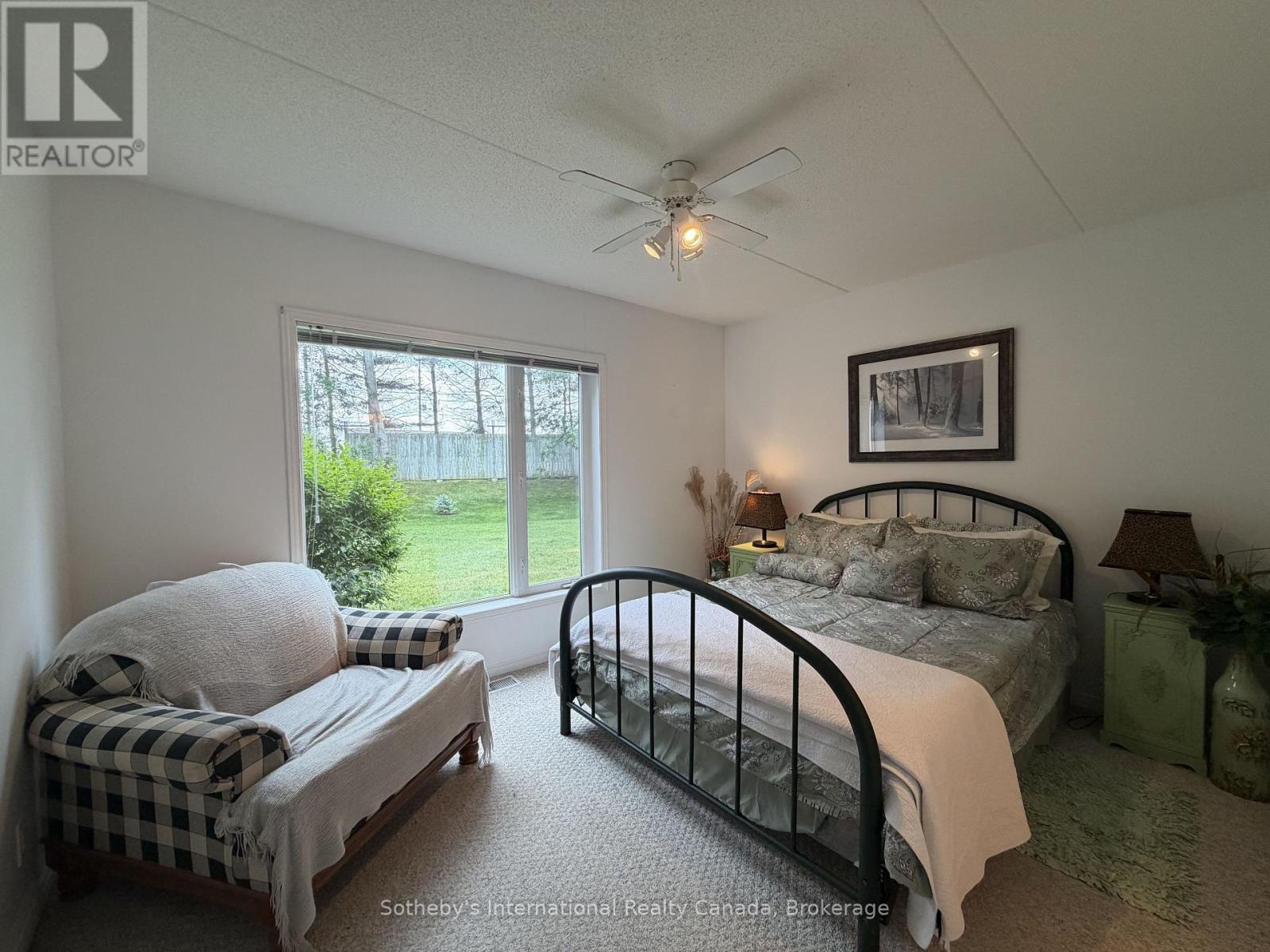 329 Mariners Way, Collingwood, ON - Indoor Photo Showing Bedroom