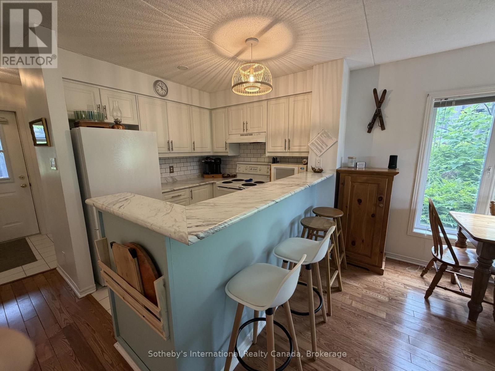 329 Mariners Way, Collingwood, ON - Indoor