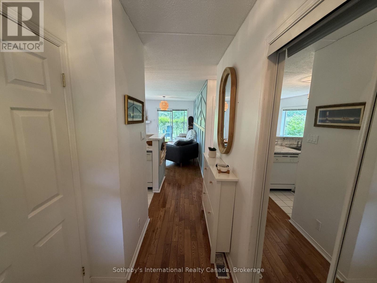 329 Mariners Way, Collingwood, ON - Indoor Photo Showing Other Room