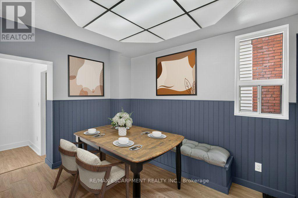 21 East Bend Avenue N, Hamilton, ON - Indoor Photo Showing Other Room