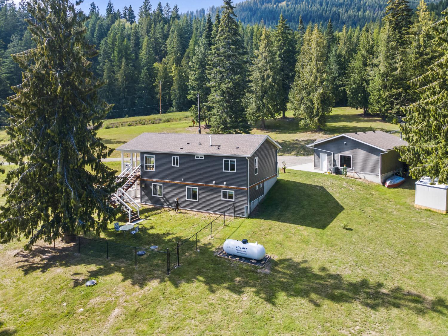 1100 Bear Brook Road, Arrow Creek, BC