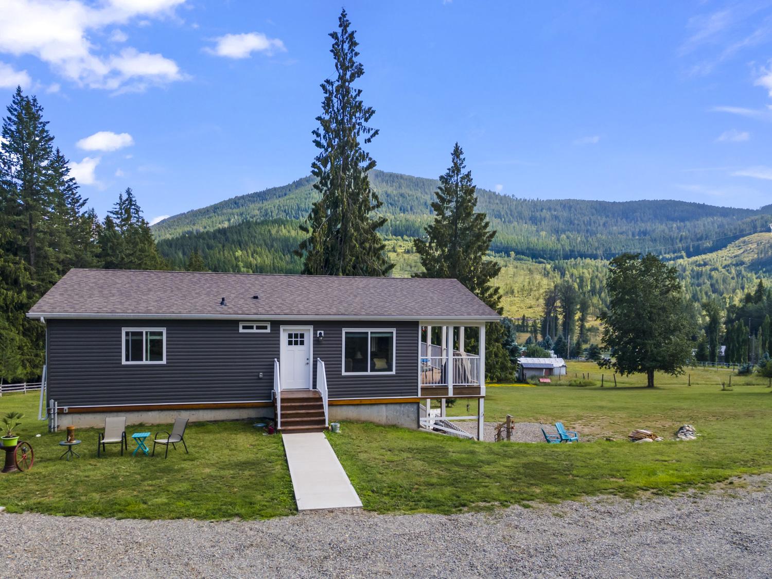 1100 Bear Brook Road, Arrow Creek, BC