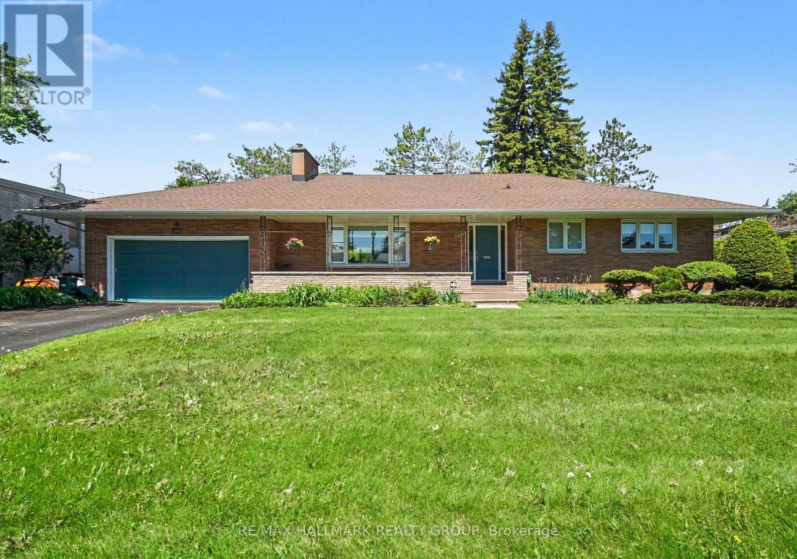Welcome to 2009 Killarney Dr - 2009 Killarney Drive, Ottawa, ON - Outdoor