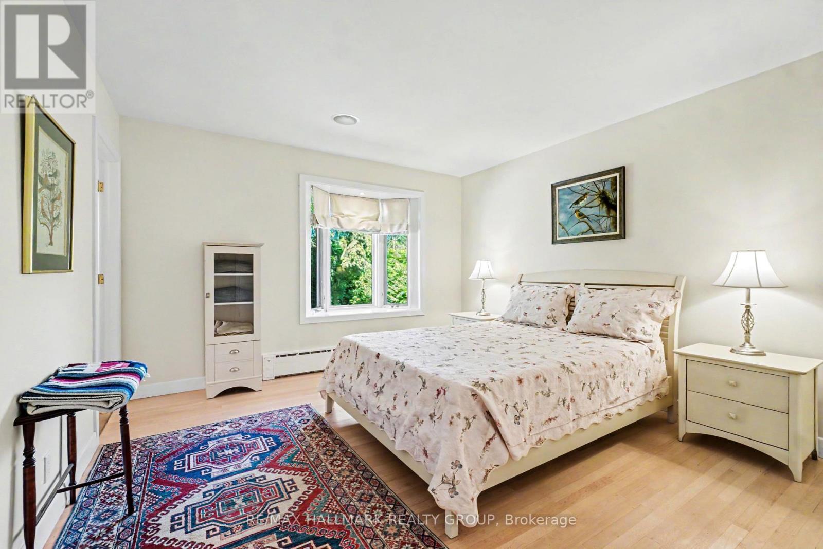Hardwood floor throughout - 2009 Killarney Drive, Ottawa, ON - Indoor Photo Showing Bedroom