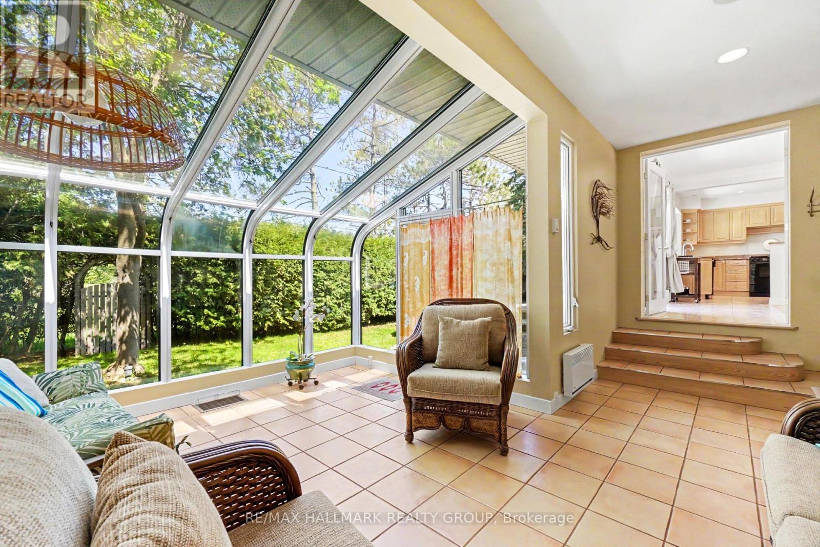 Solarium - 2009 Killarney Drive, Ottawa, ON - Indoor Photo Showing Other Room