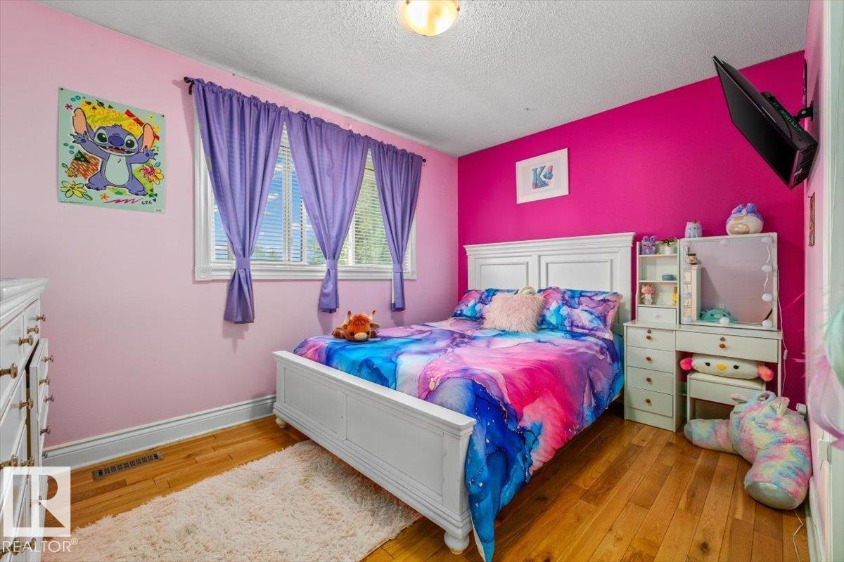16551 116 St Nw, Edmonton, AB - Indoor Photo Showing Bedroom