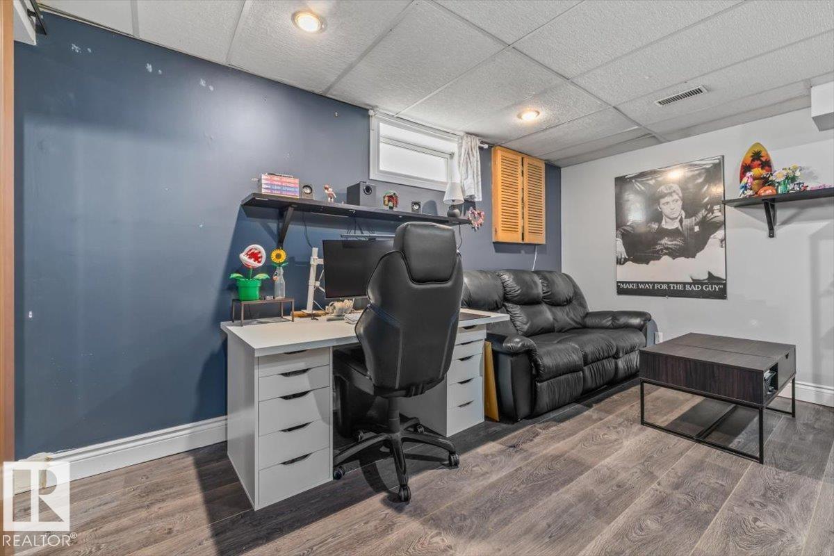 16551 116 St Nw, Edmonton, AB - Indoor Photo Showing Office