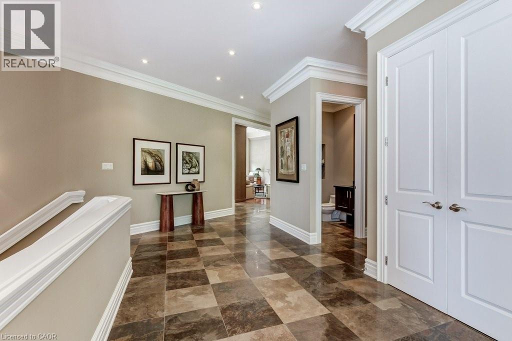 172 Diiorio Circle, Ancaster, ON - Indoor Photo Showing Other Room