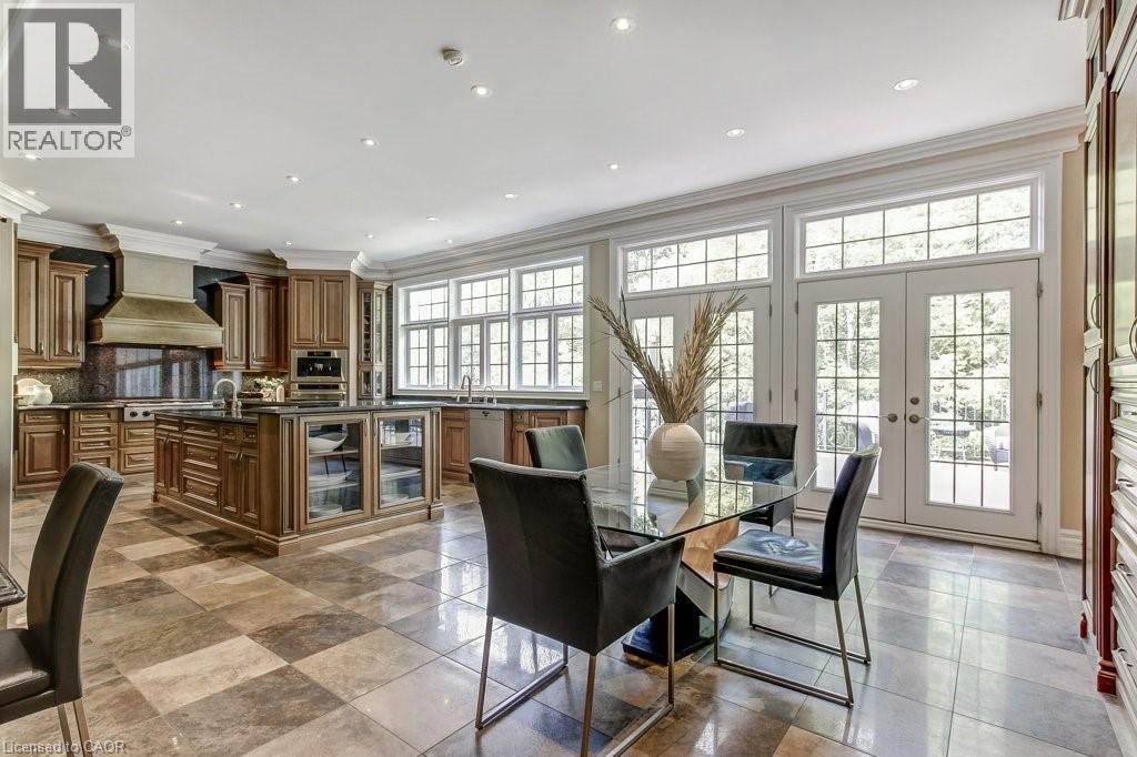 172 Diiorio Circle, Ancaster, ON - Indoor Photo Showing Dining Room