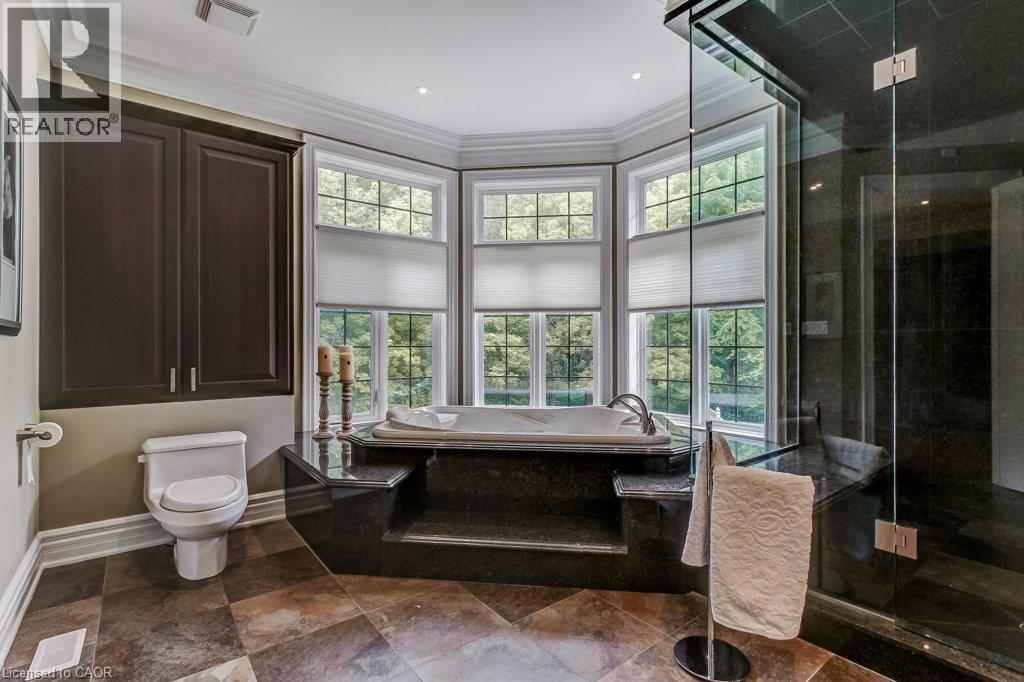 Primary Ensuite - 172 Diiorio Circle, Ancaster, ON - Indoor Photo Showing Bathroom