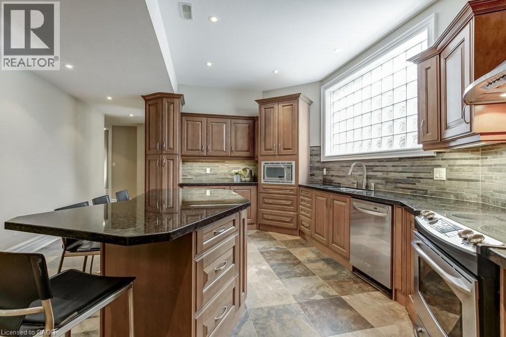 Lower Level Kitchen - 172 Diiorio Circle, Ancaster, ON - Indoor Photo Showing Kitchen