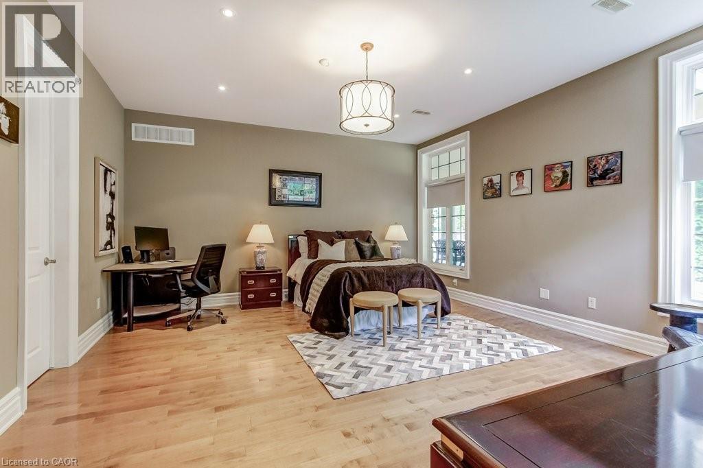 Bedroom #4 - 172 Diiorio Circle, Ancaster, ON - Indoor Photo Showing Bedroom