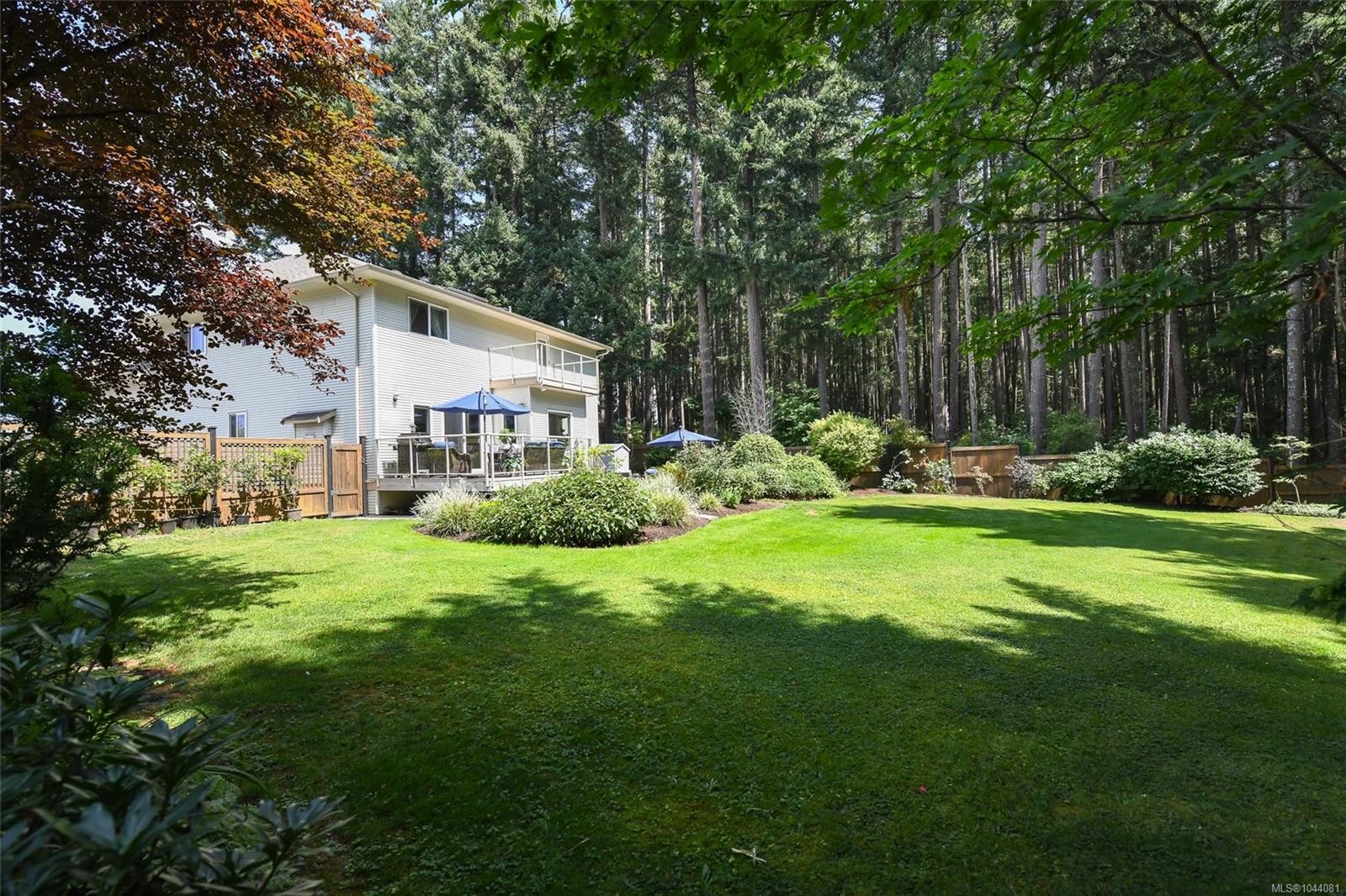 2343 Tutor Dr, Comox, BC