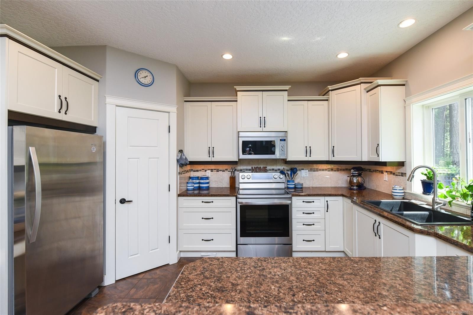 2343 Tutor Dr, Comox, BC