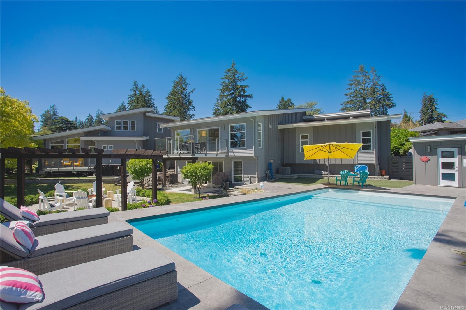 1501 Argyle Ave, Nanaimo, BC