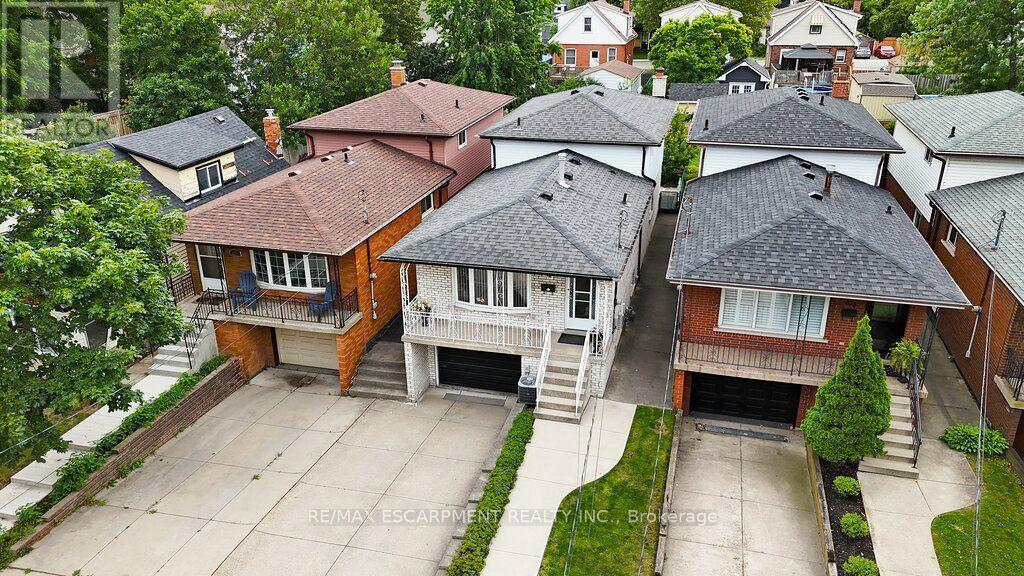 229 East 8Th Street, Hamilton, ON - Outdoor