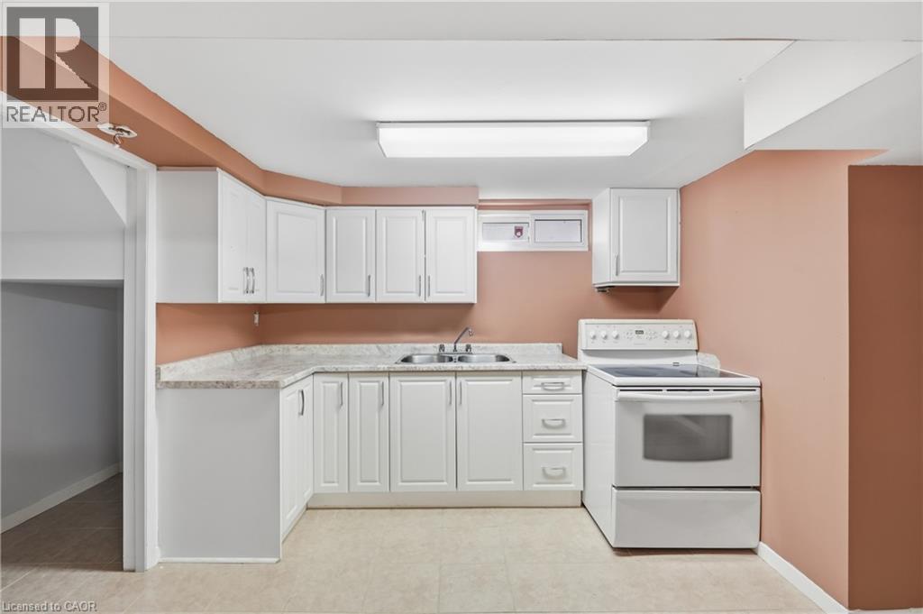 104 Nash Road S, Hamilton, ON - Indoor Photo Showing Kitchen With Double Sink