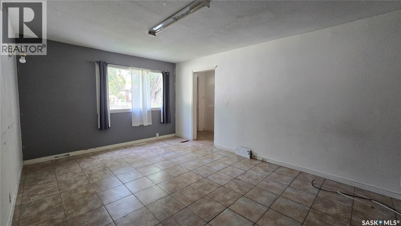 728 Argyle Street, Regina, SK - Indoor Photo Showing Other Room