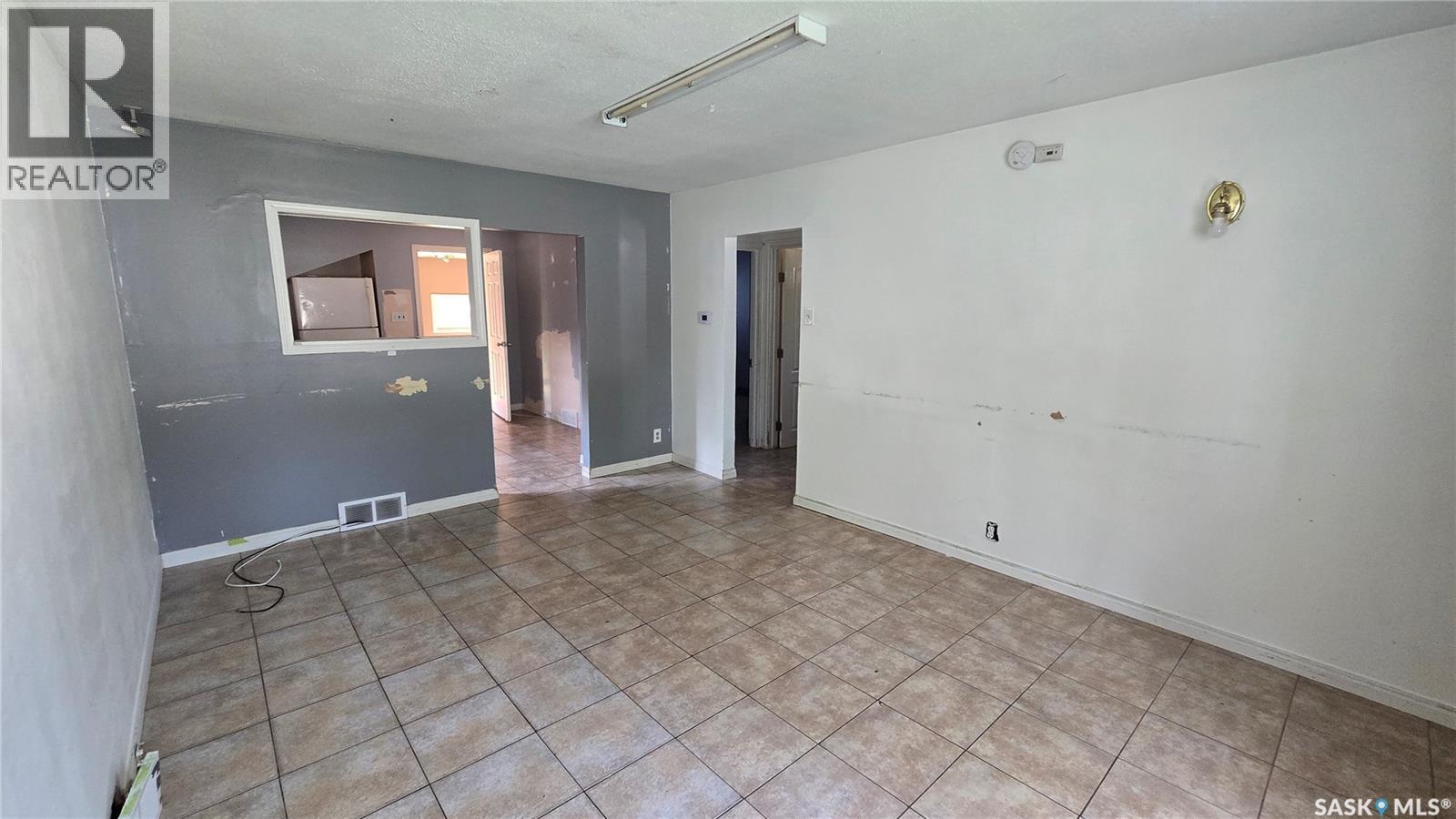728 Argyle Street, Regina, SK - Indoor Photo Showing Other Room