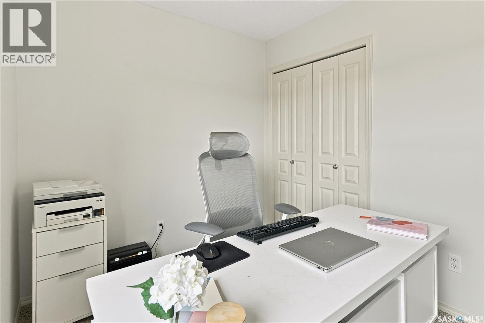 111 655 Kenderdine Road, Saskatoon, SK - Indoor