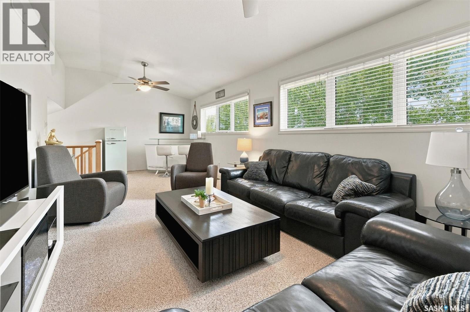 111 655 Kenderdine Road, Saskatoon, SK - Indoor Photo Showing Living Room