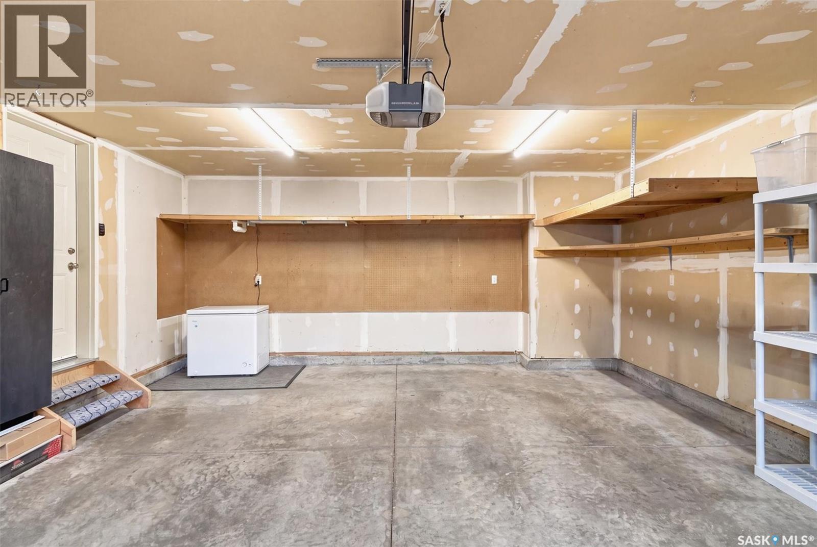 111 655 Kenderdine Road, Saskatoon, SK - Indoor