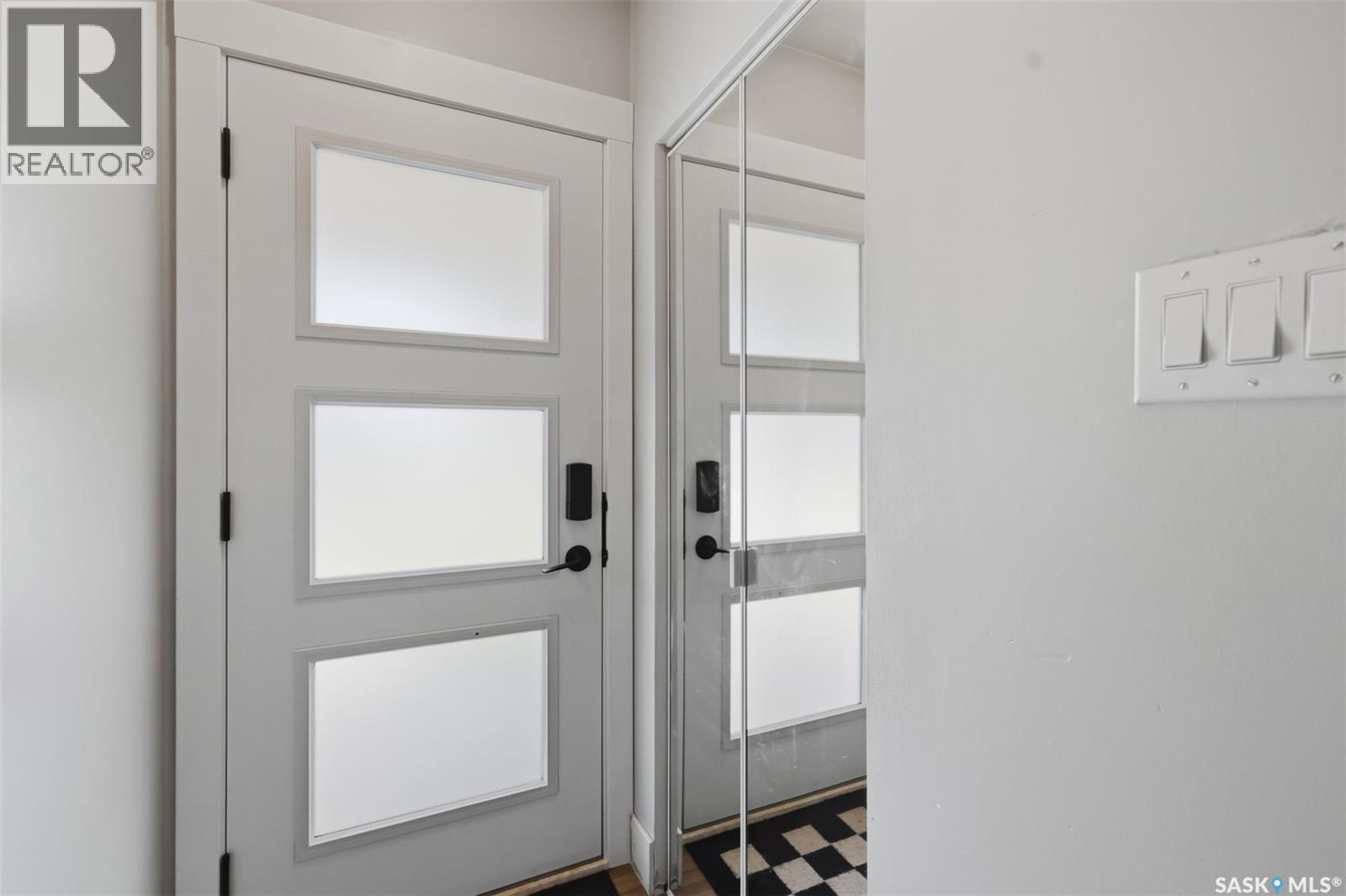 2321 Mckinnon Avenue S, Saskatoon, SK - Indoor Photo Showing Other Room