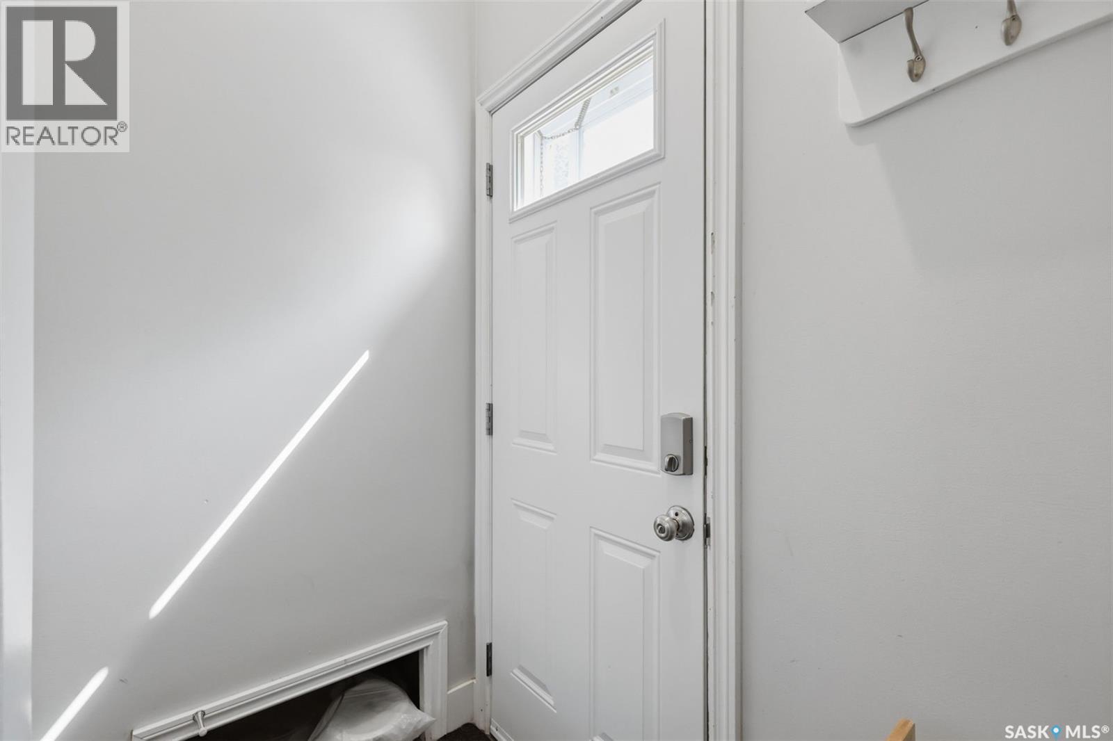 2321 Mckinnon Avenue S, Saskatoon, SK - Indoor Photo Showing Other Room