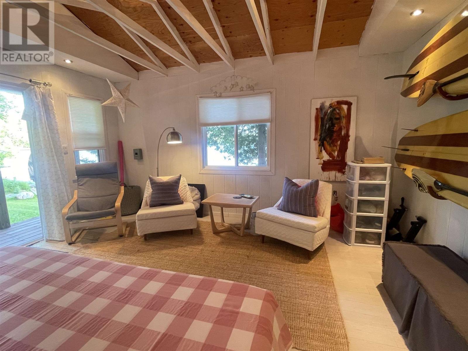 3173 Haight Rd, Hilton Beach, ON - Indoor
