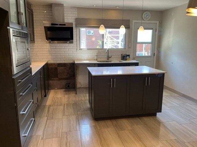 Kitchen - 9130 Av. Millen, Montréal (Ahuntsic-Cartierville), QC - Indoor Photo Showing Kitchen