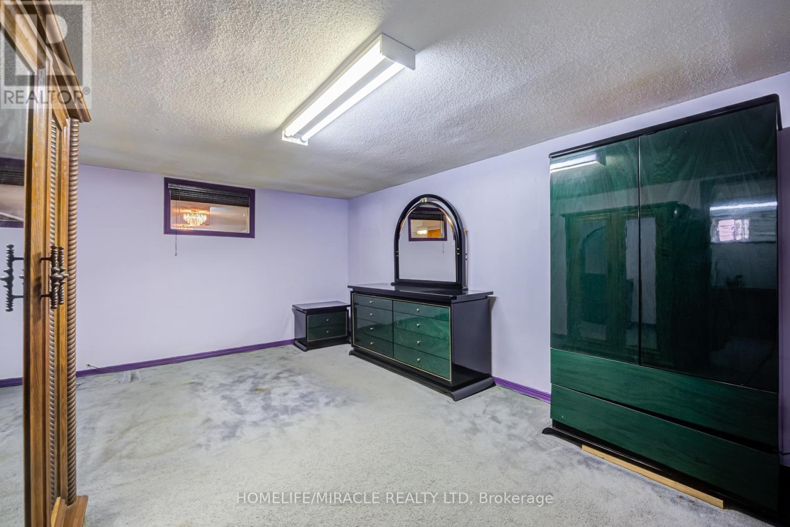 9 Wheatsheaf Crescent, Toronto, ON - Indoor