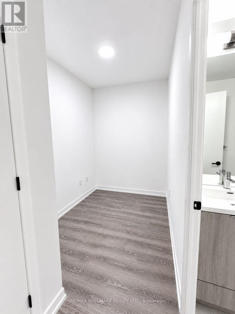 3501 - 8 Interchange Way, Vaughan, ON - Indoor Photo Showing Other Room
