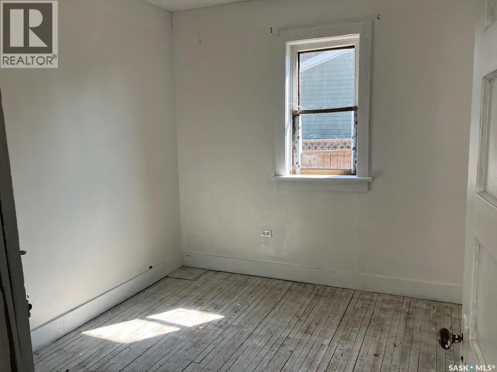 710 9Th Avenue W, Nipawin, SK - Indoor Photo Showing Other Room
