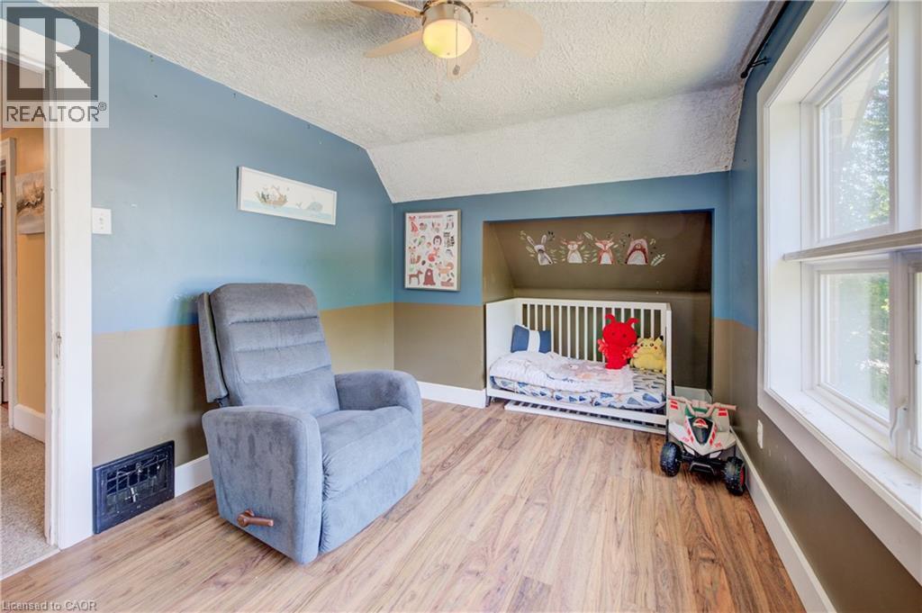 59 West Avenue, Kitchener, ON - Indoor Photo Showing Bedroom