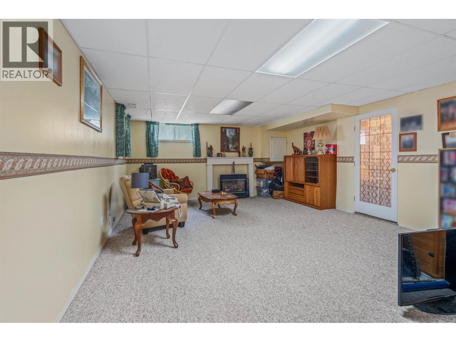 11330 Lakeside Drive, Prince George, BC - Indoor
