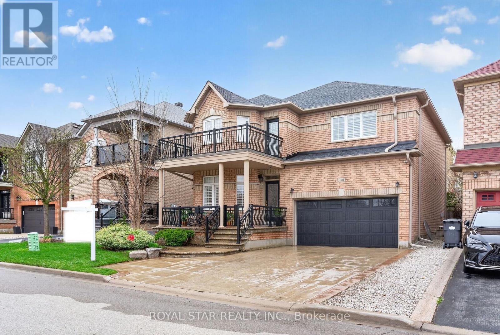 3841 Edgecliffe Run, Mississauga, ON - Outdoor With Facade