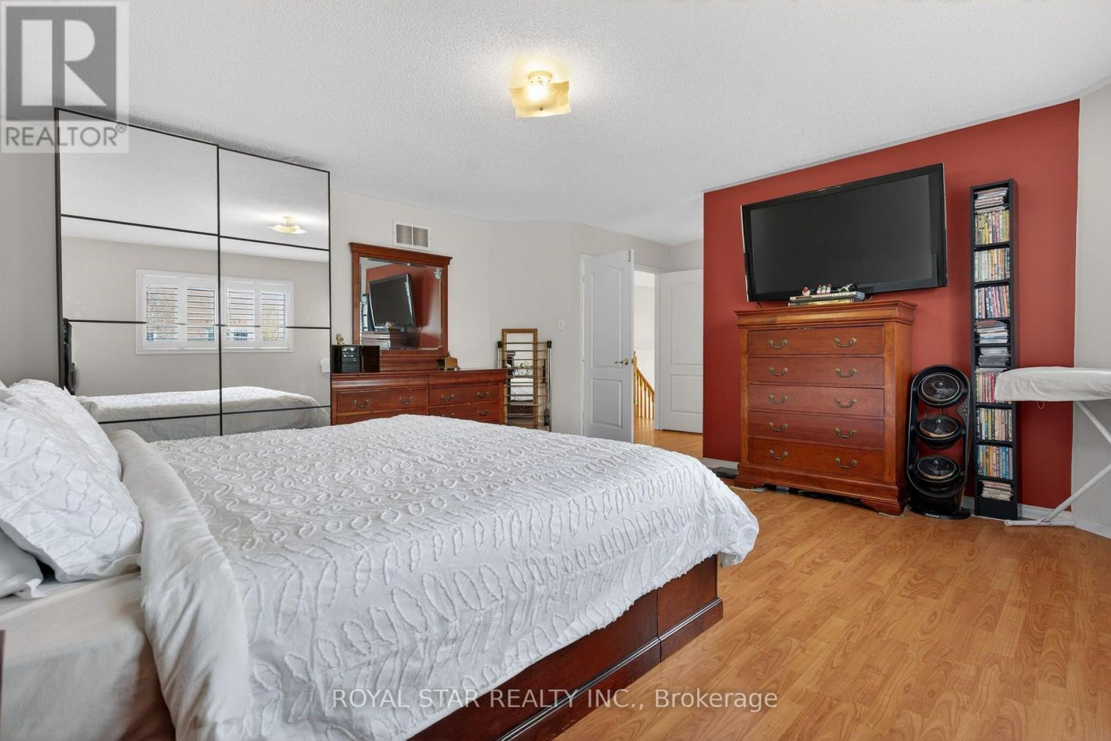 3841 Edgecliffe Run, Mississauga, ON - Indoor Photo Showing Bedroom
