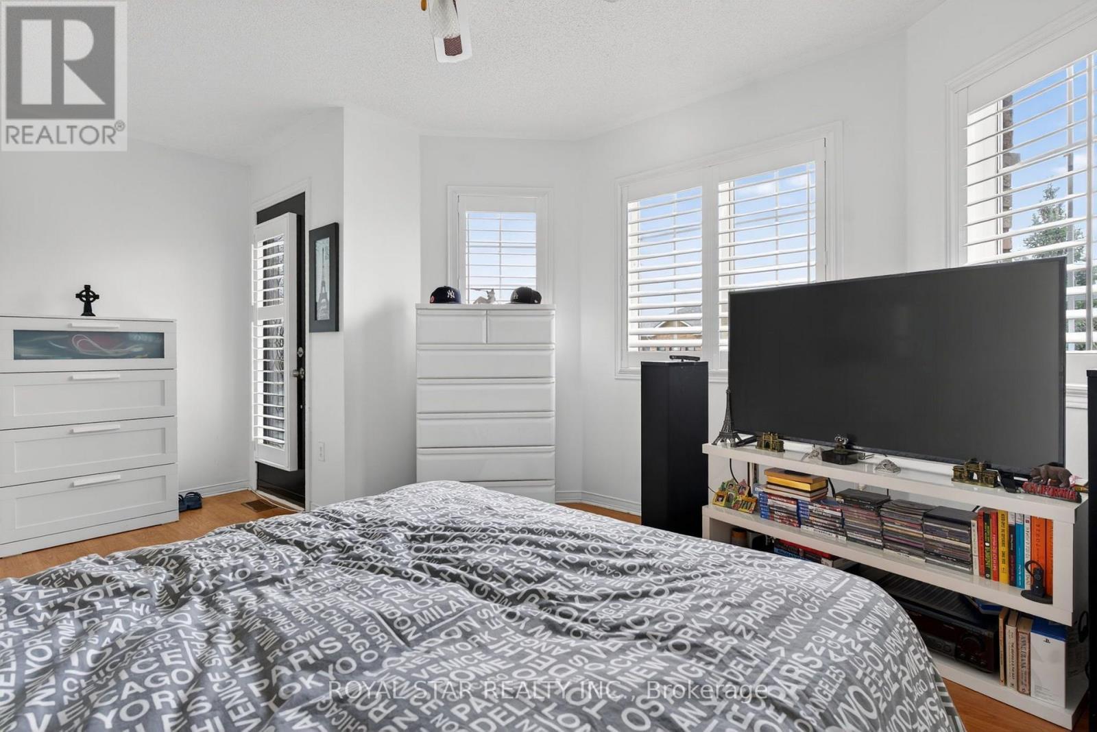 3841 Edgecliffe Run, Mississauga, ON - Indoor Photo Showing Bedroom
