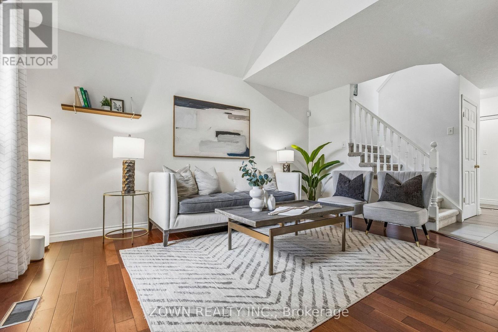 60 Marl Meadow Drive, Kitchener, ON - Indoor Photo Showing Living Room