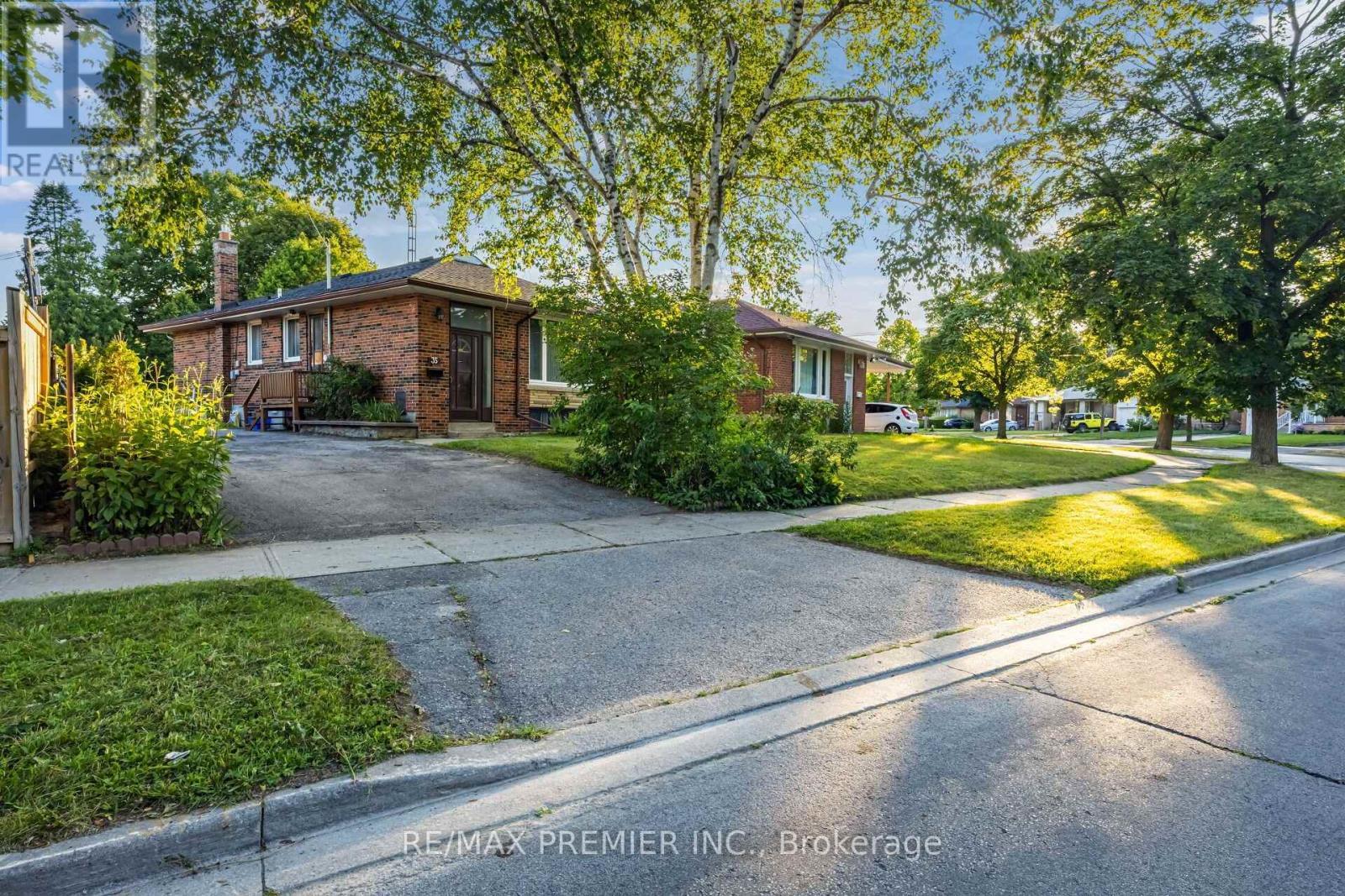 35 Barkwin Drive, Toronto, ON - Outdoor