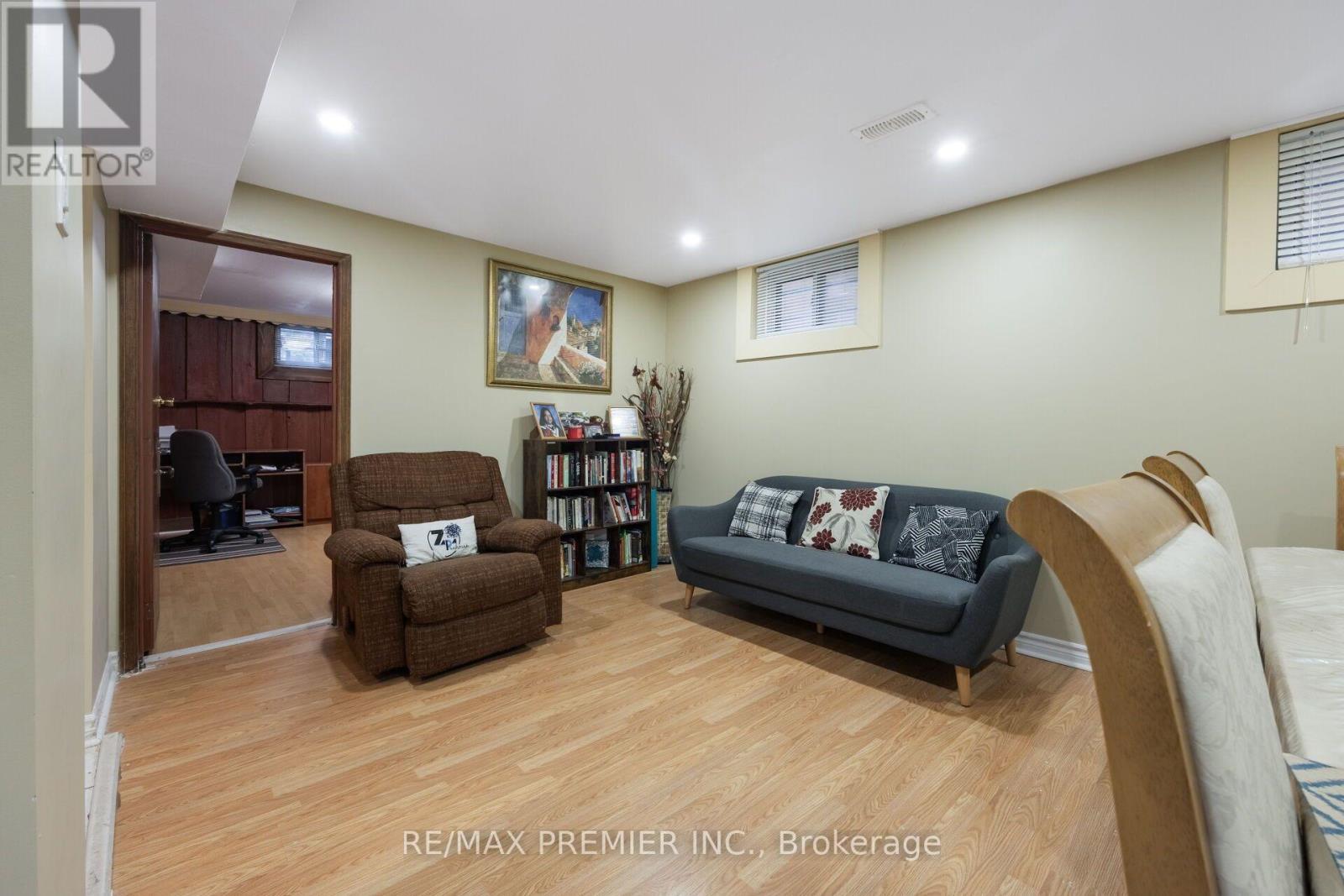 35 Barkwin Drive, Toronto, ON - Indoor Photo Showing Other Room