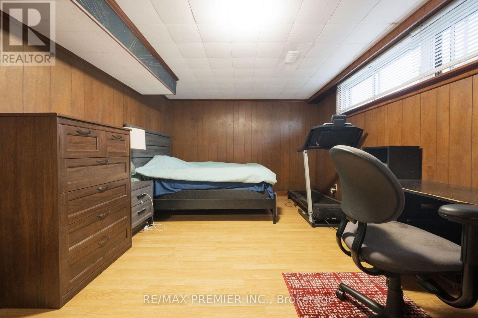 35 Barkwin Drive, Toronto, ON - Indoor Photo Showing Other Room