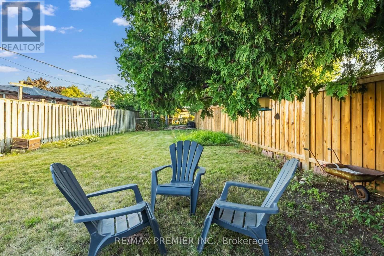 35 Barkwin Drive, Toronto, ON - Outdoor