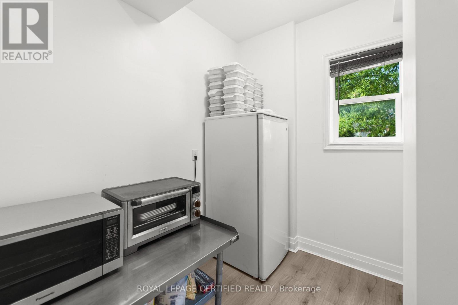 25 Eby Street S, Kitchener, ON